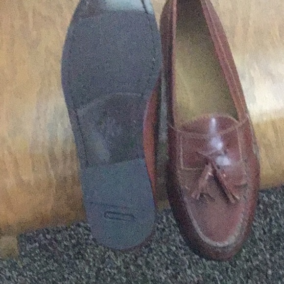 New Cole Haan  Tassel - Picture 2 of 4